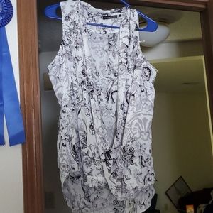 Sleeveless dress top